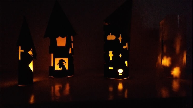 光る！ハロウィン屋敷
