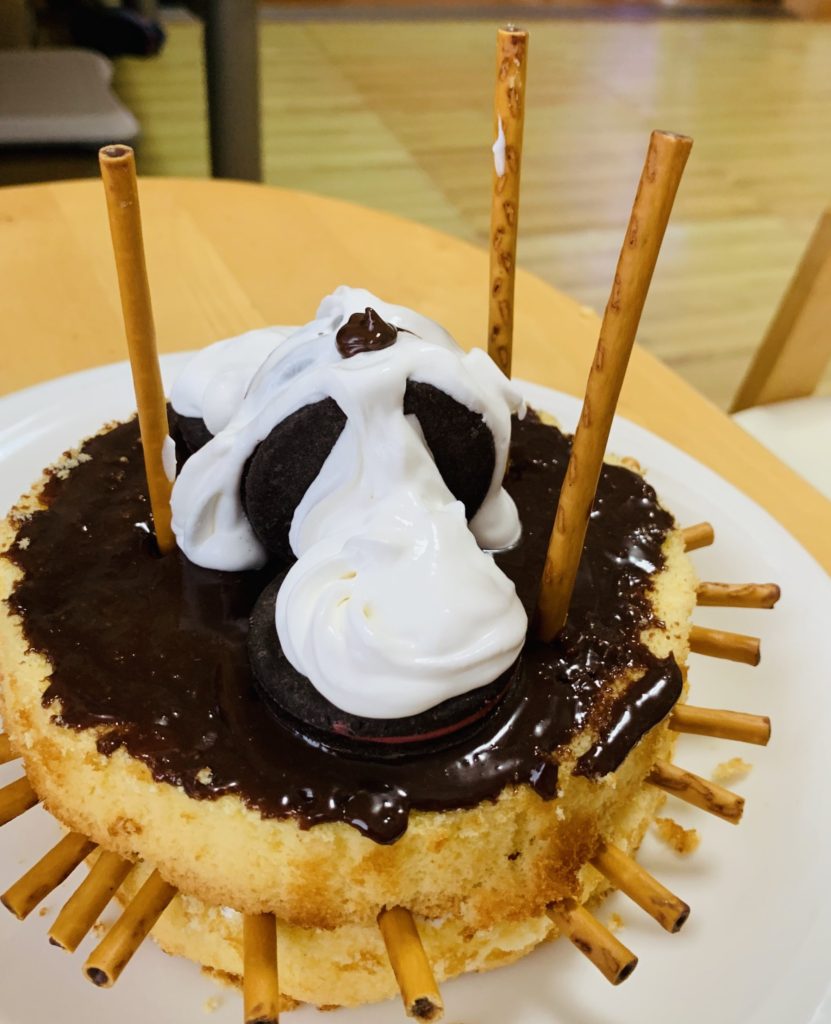 流れる滝ケーキ