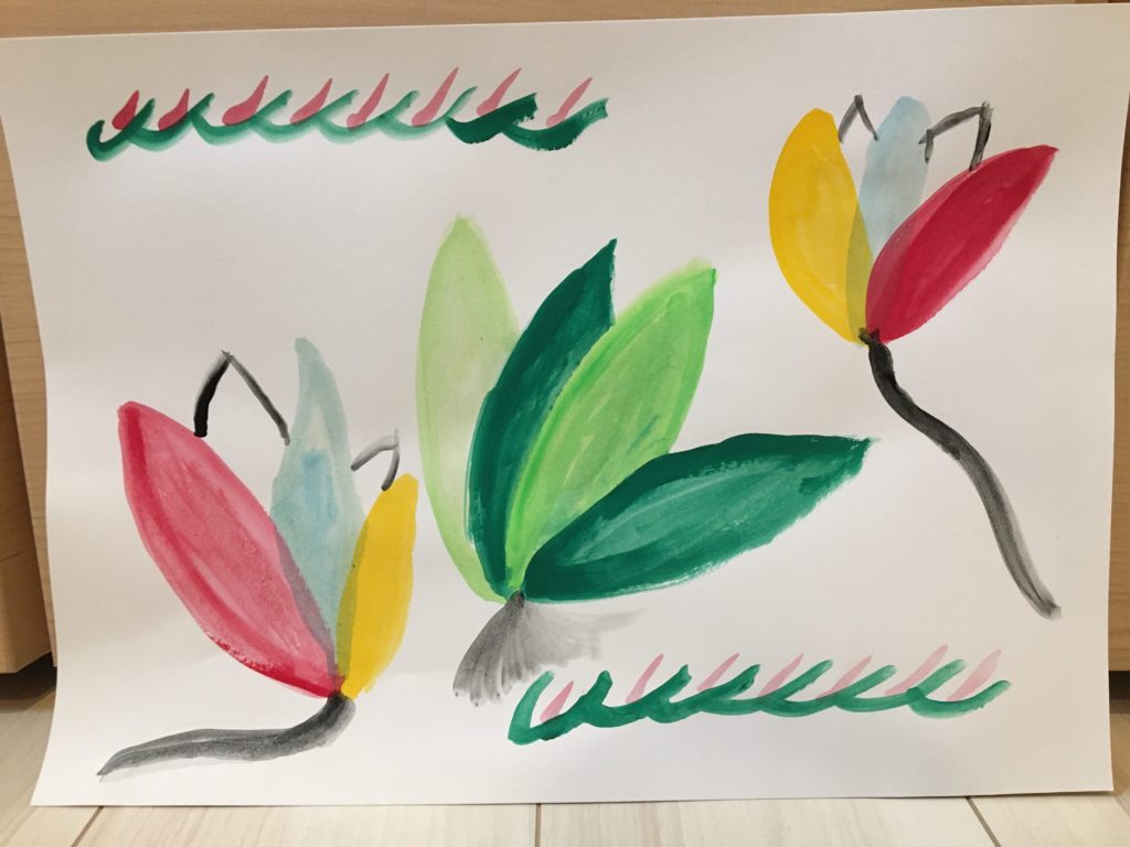 カラフルな葉っぱ／　月と赤い花