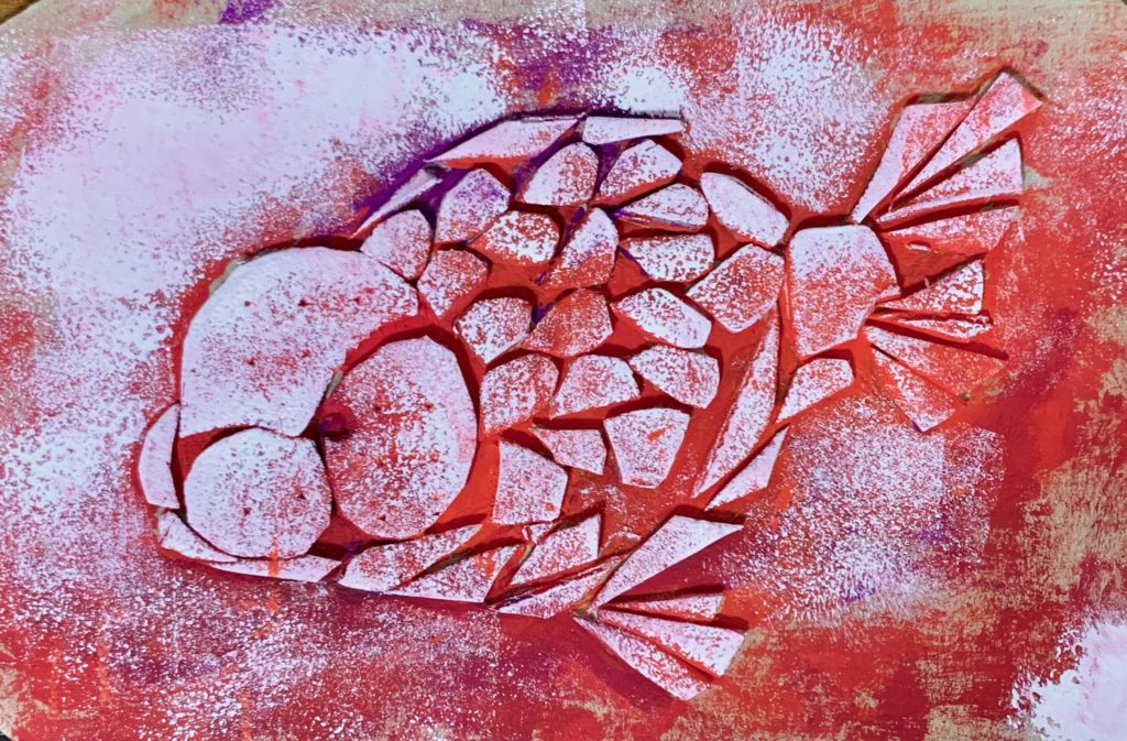 納豆のパックで！金魚です