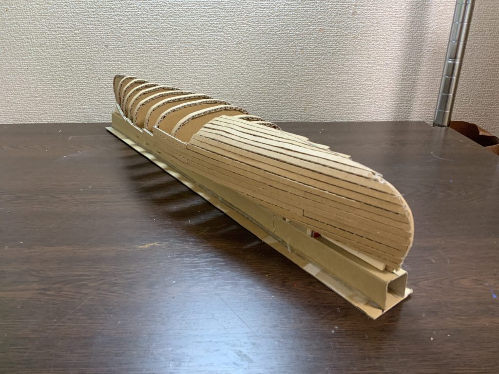 竹でカヌーを作る！パート① 段ボールで制作台の模型作り