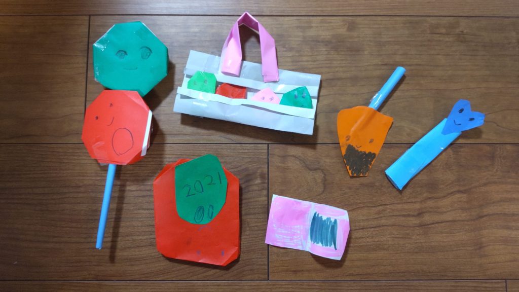 おかしやどうぐのすみっこちゃん