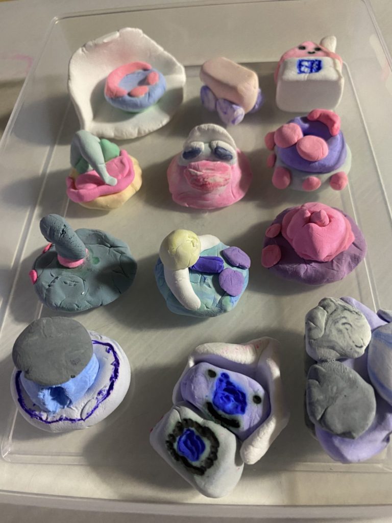 謎の生命体（うきまる）