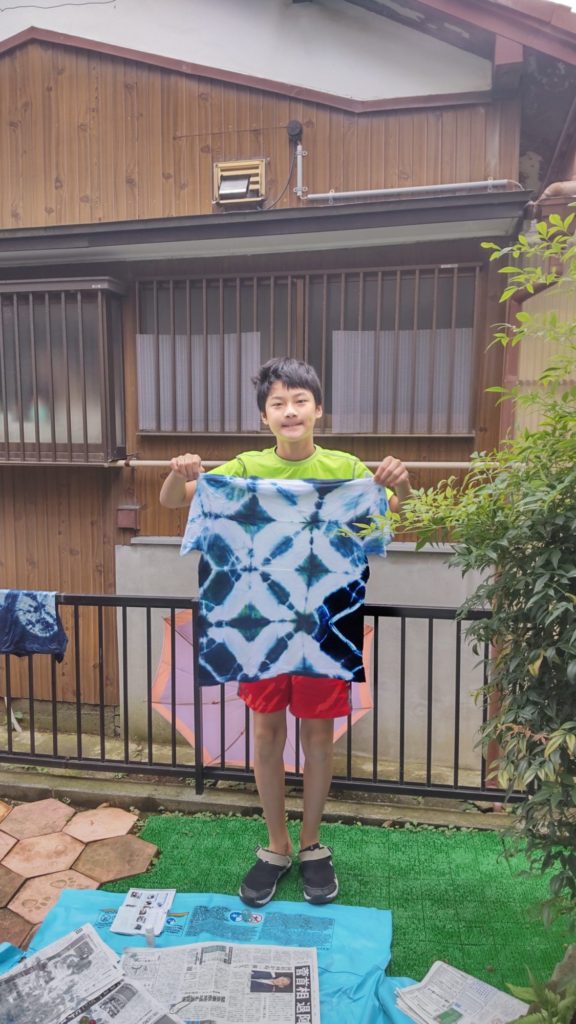 藍染めティシャツ