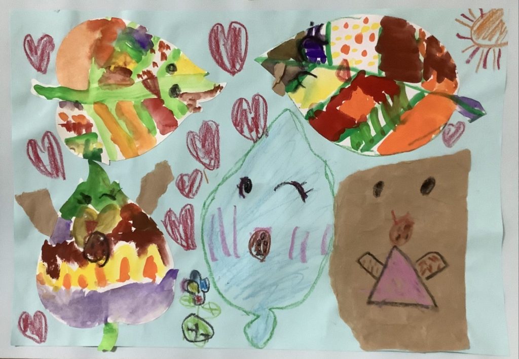 秋色葉っぱの木