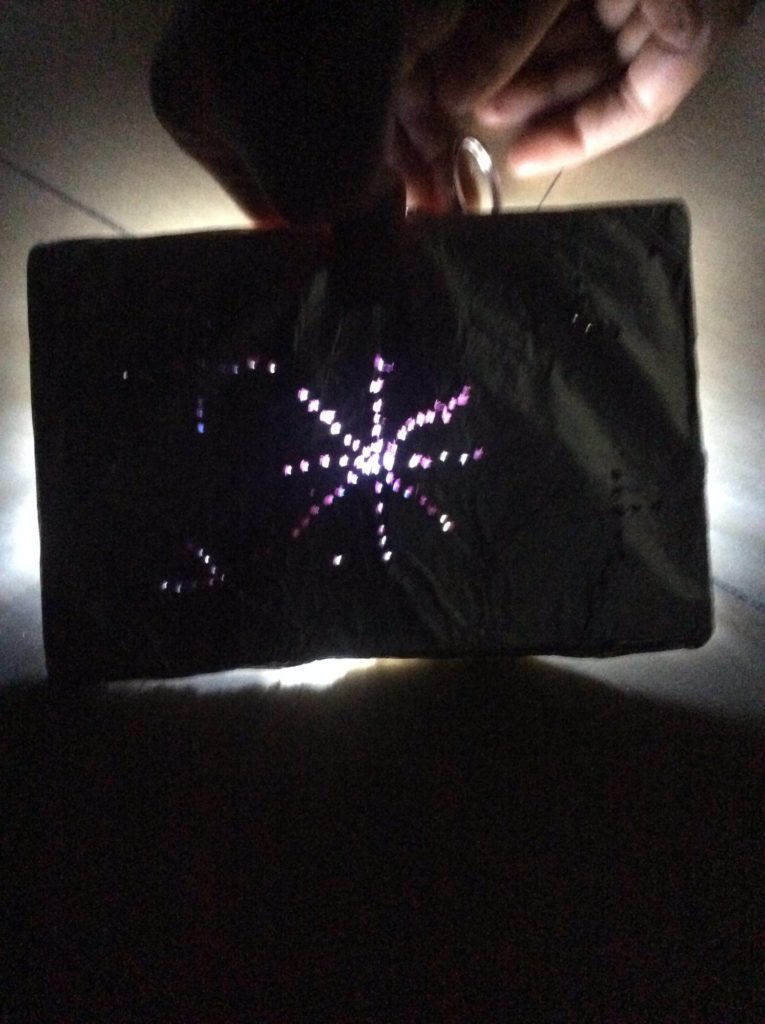 キラキラ雪の結晶