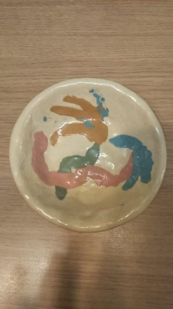 カラフル花びら踊り