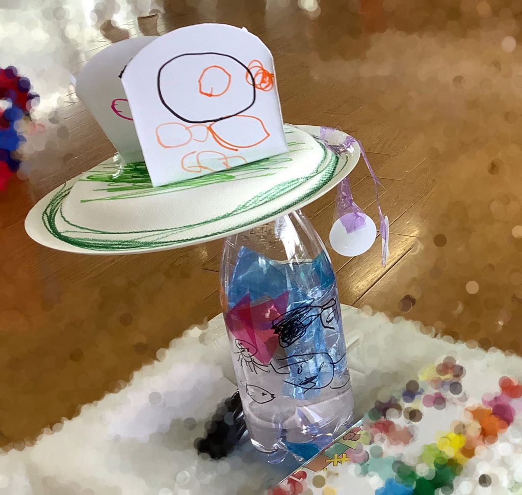 遊ぶための浮き輪も必要❗️