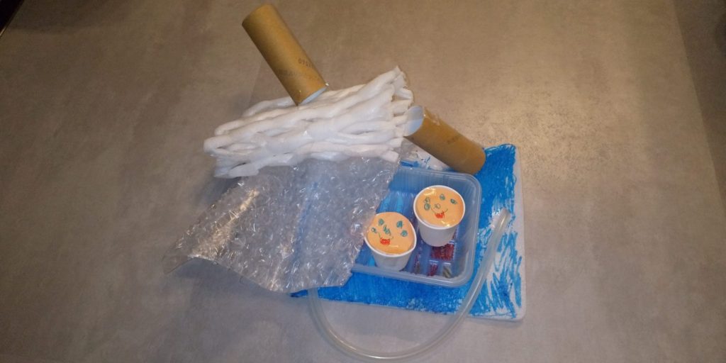 海をプカプカお船