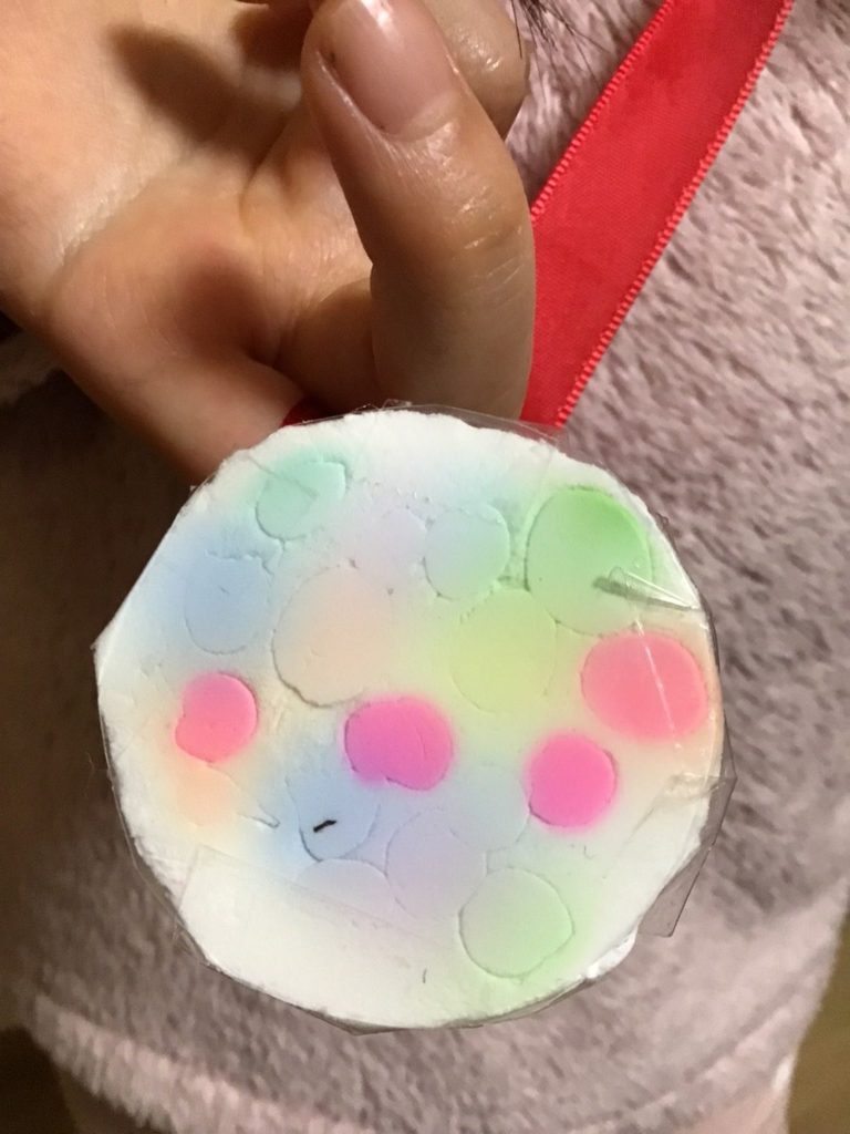 ほんわか水玉メダル
