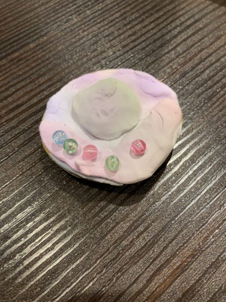 ビーズがキラキラしてて可愛いマグネット！