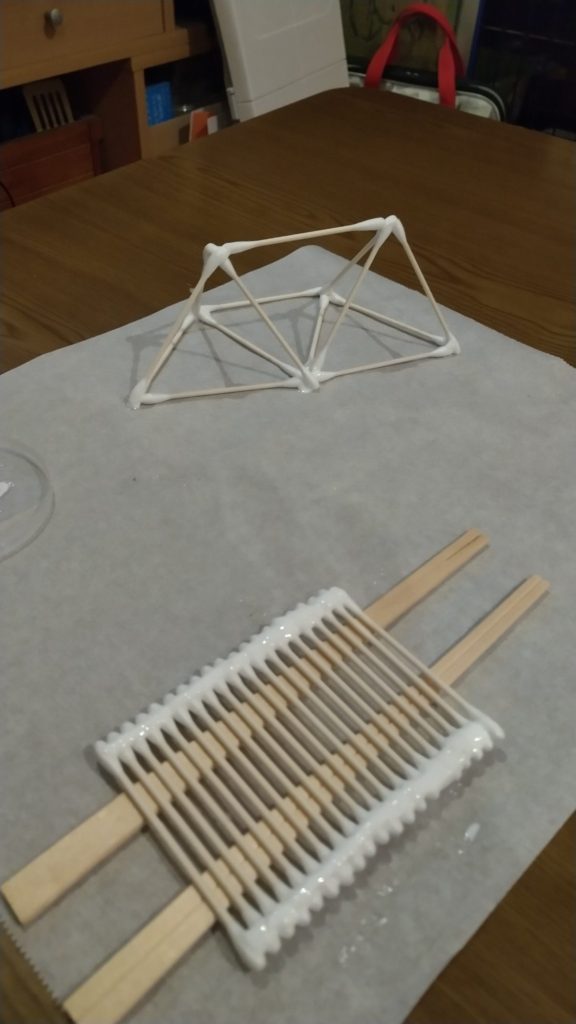 綿棒で立体とキャタピラ