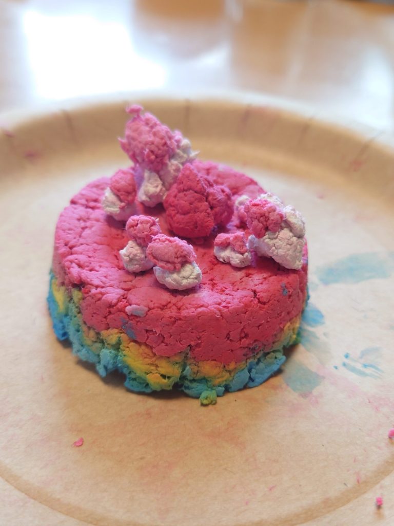 にじいろケーキ