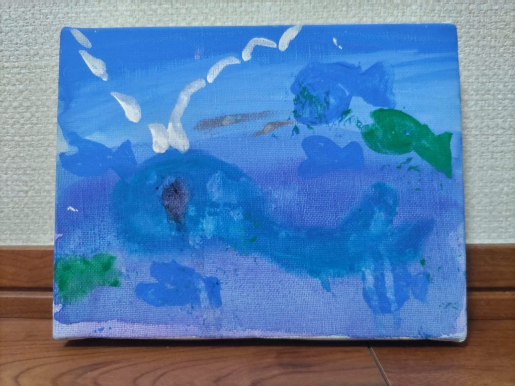 海の絵と、夜景の絵