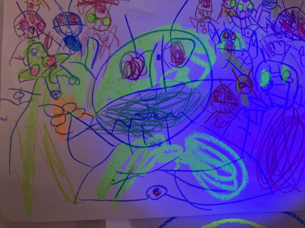 光る仮面ライダー