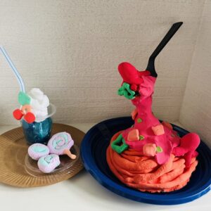 綺麗な色のキャンディとスパゲッティ