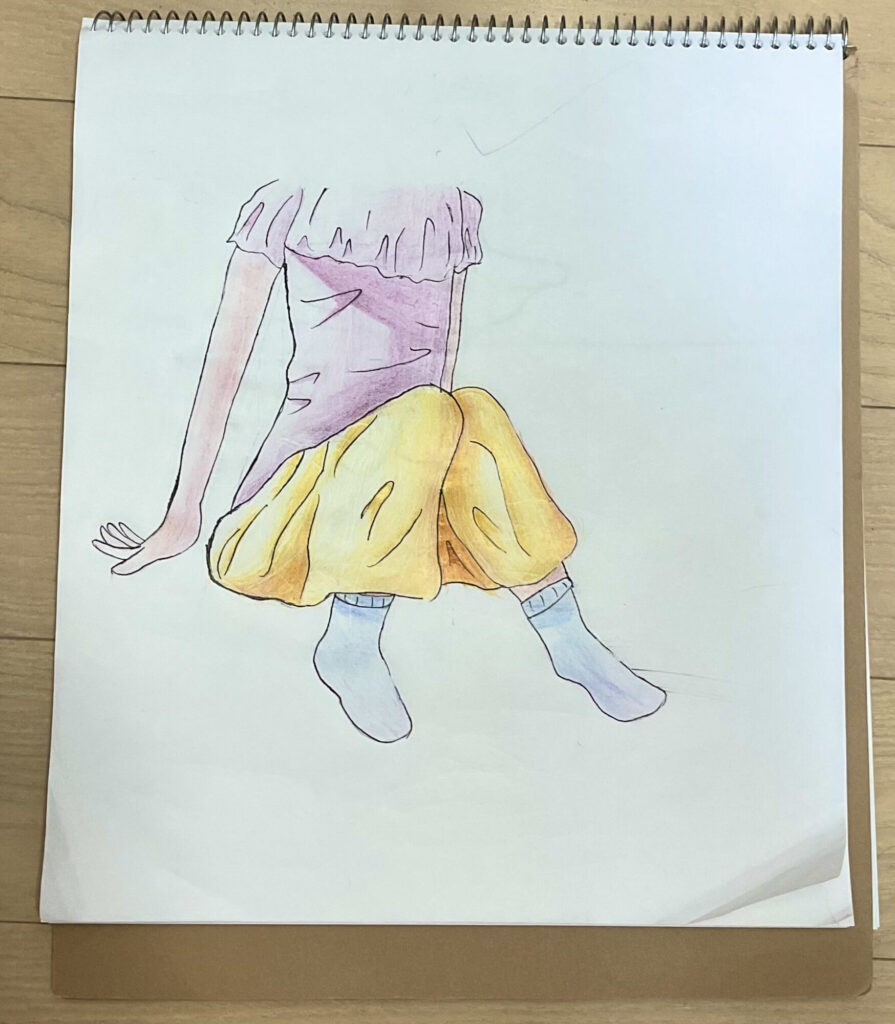 11月 くつろぐ女の子