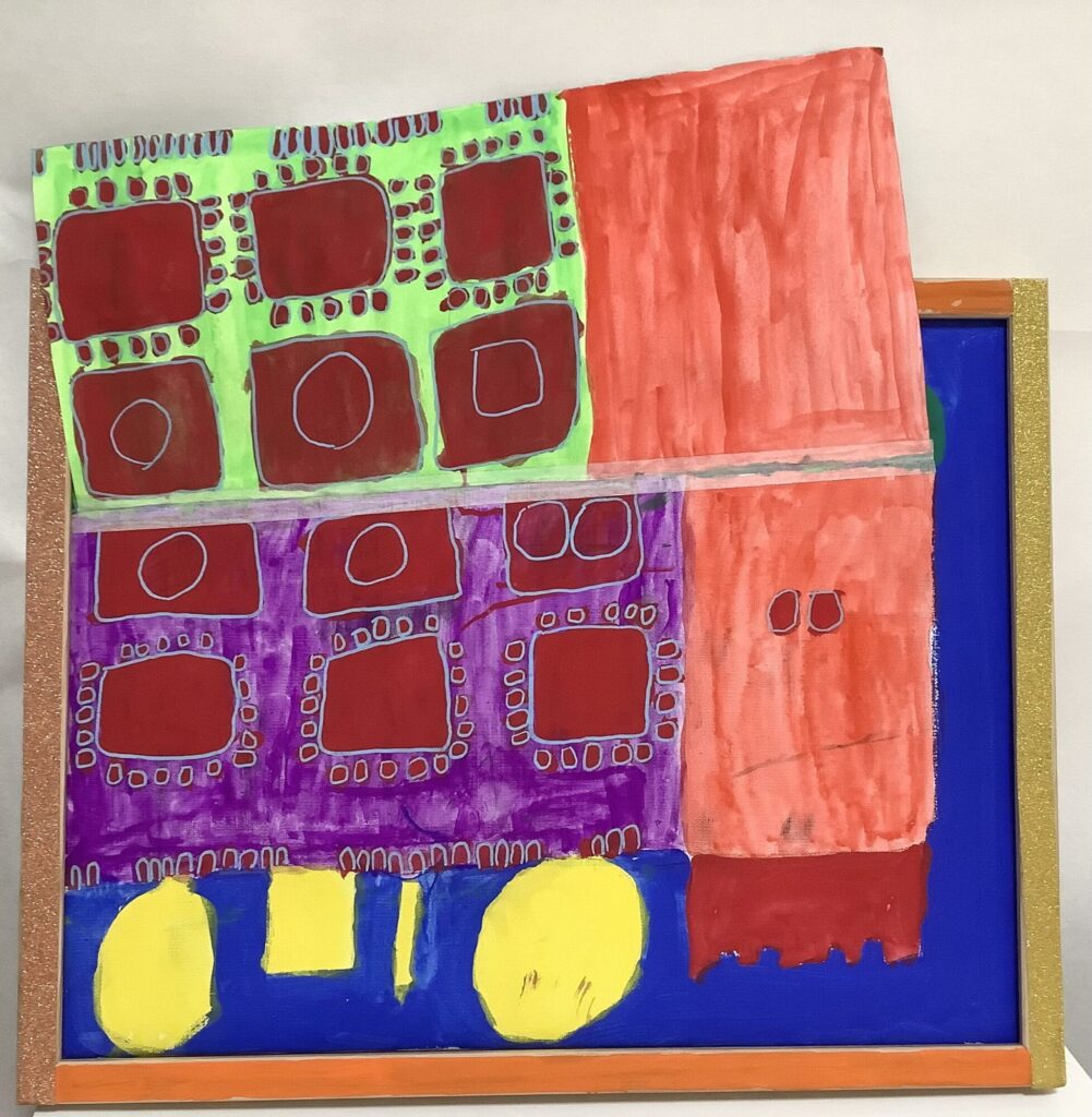 中で食事が出きる電車