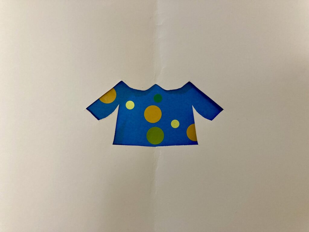 丸いもようの服