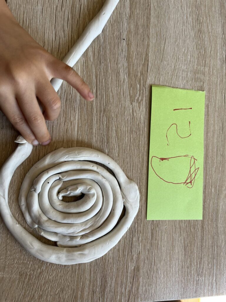 トーナメント表とペロペロキャンディ