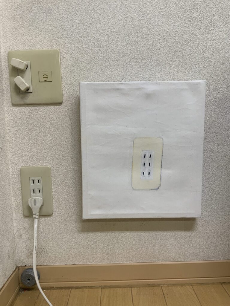 道ばたに落ちてるコンセント