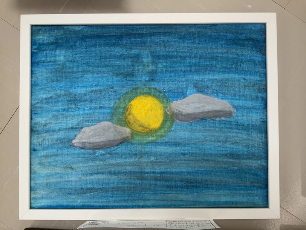 夜にかがやく月