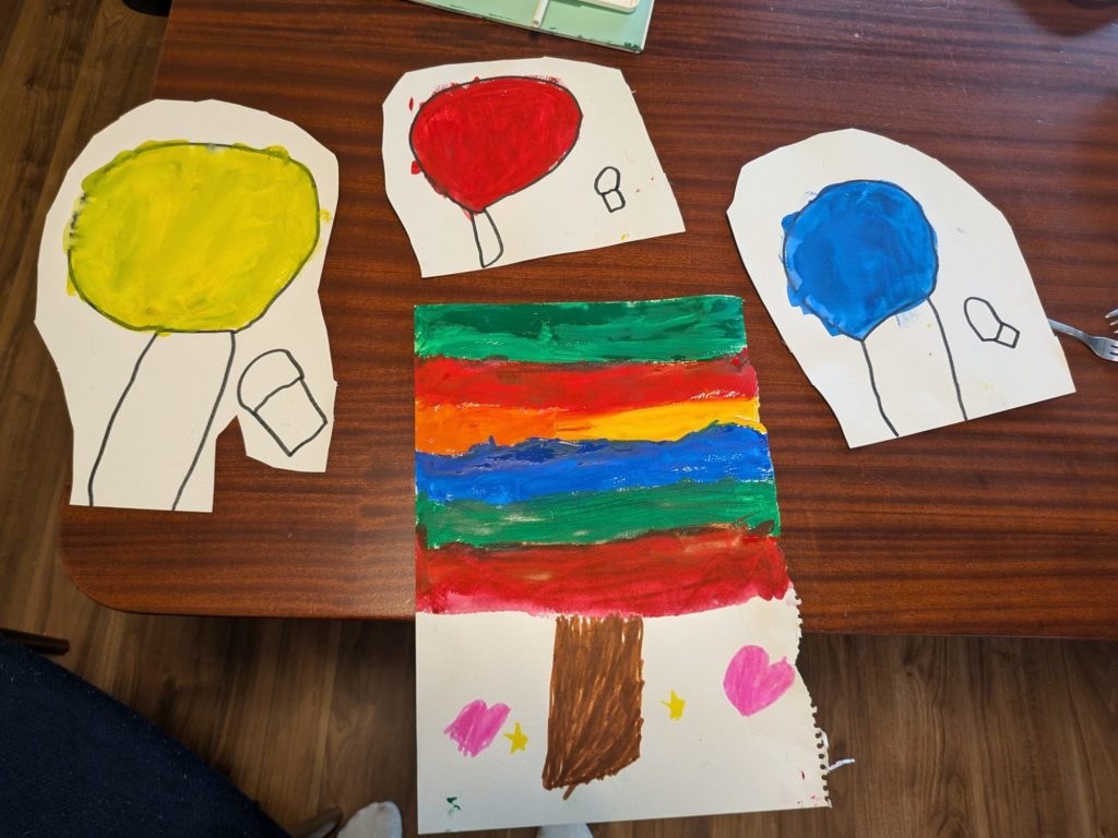 にじいろアイス、イチゴ、ブルーベリー、レモンかきごおり、