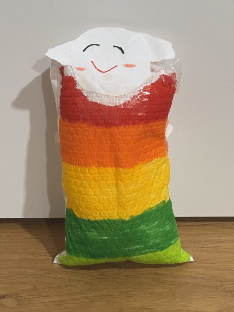 にじいろのふくのふわちゃん